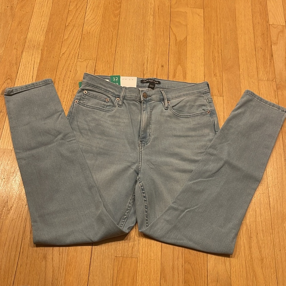Calvin Klein Jeans - Picture 9 of 11
